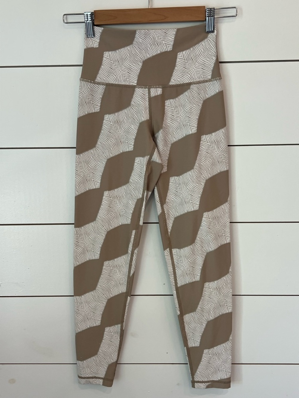 Aerie Neutral Wave-Print High-Waist Leggings Small